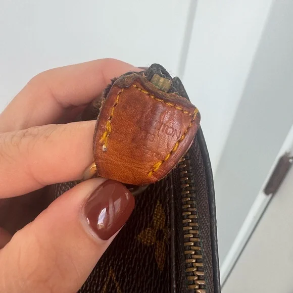 SOLD Vintage Louis Vuitton Monogram Pochette Accessoires with COA - Picture 13 of 15